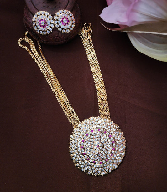 Impon short Necklace with Earrings