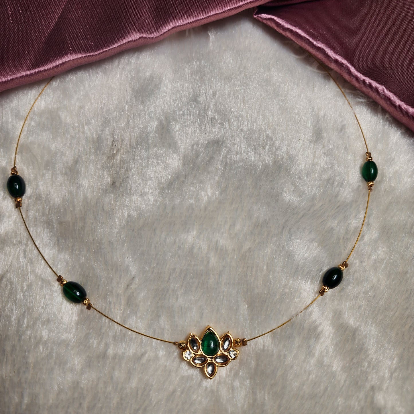 Green lotus Invisible necklace
