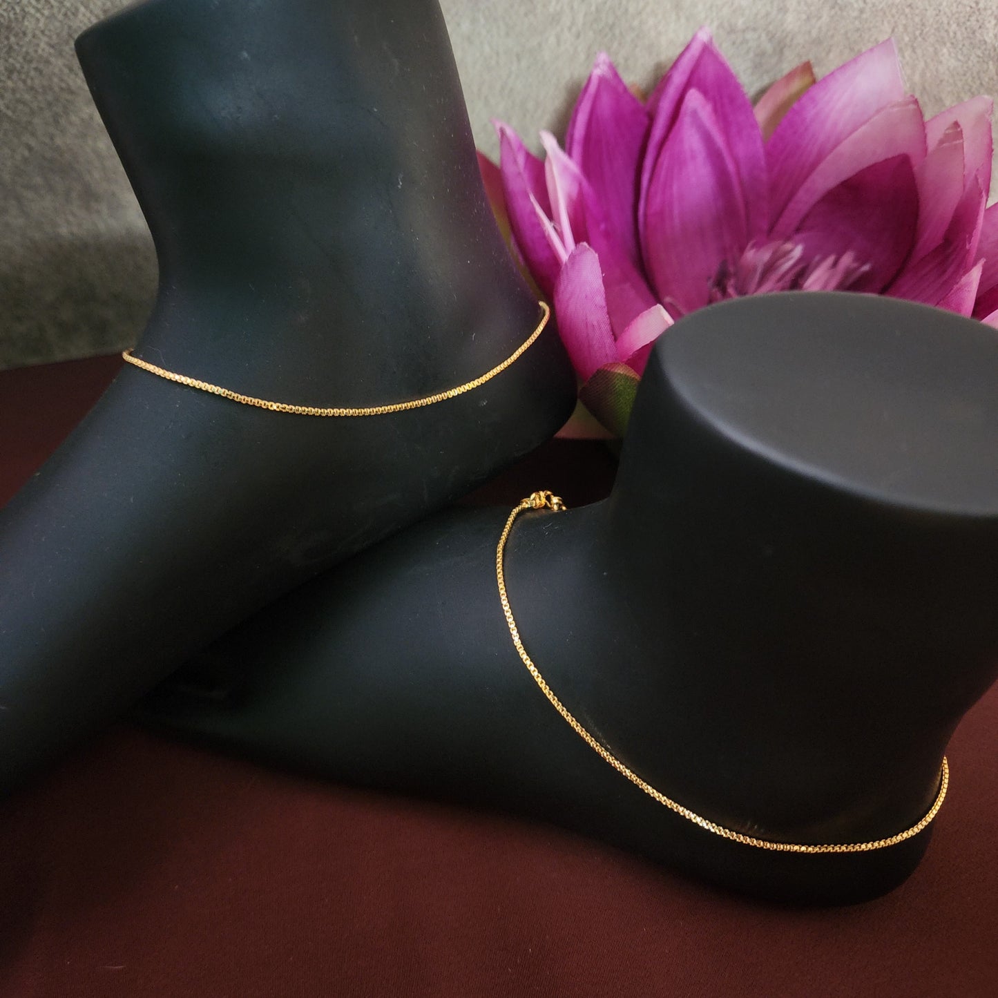 Minimal jewellery Anklet 1