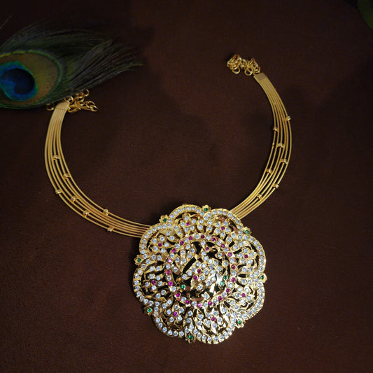 Hasli Necklace with Big Pendant