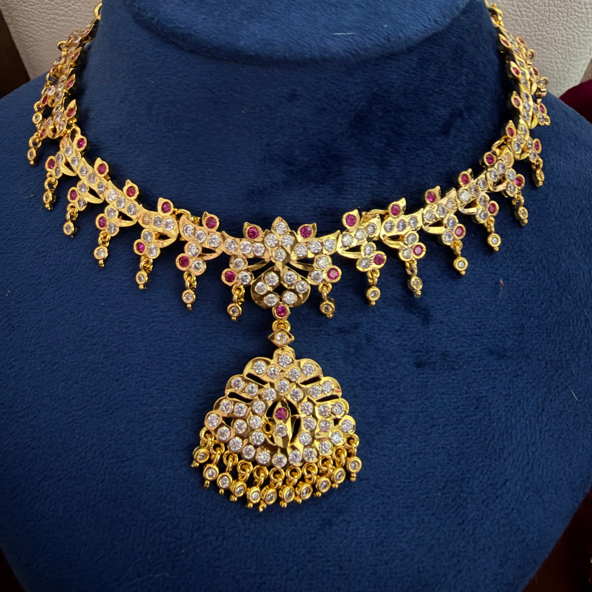 Signature Ruby white Attigai