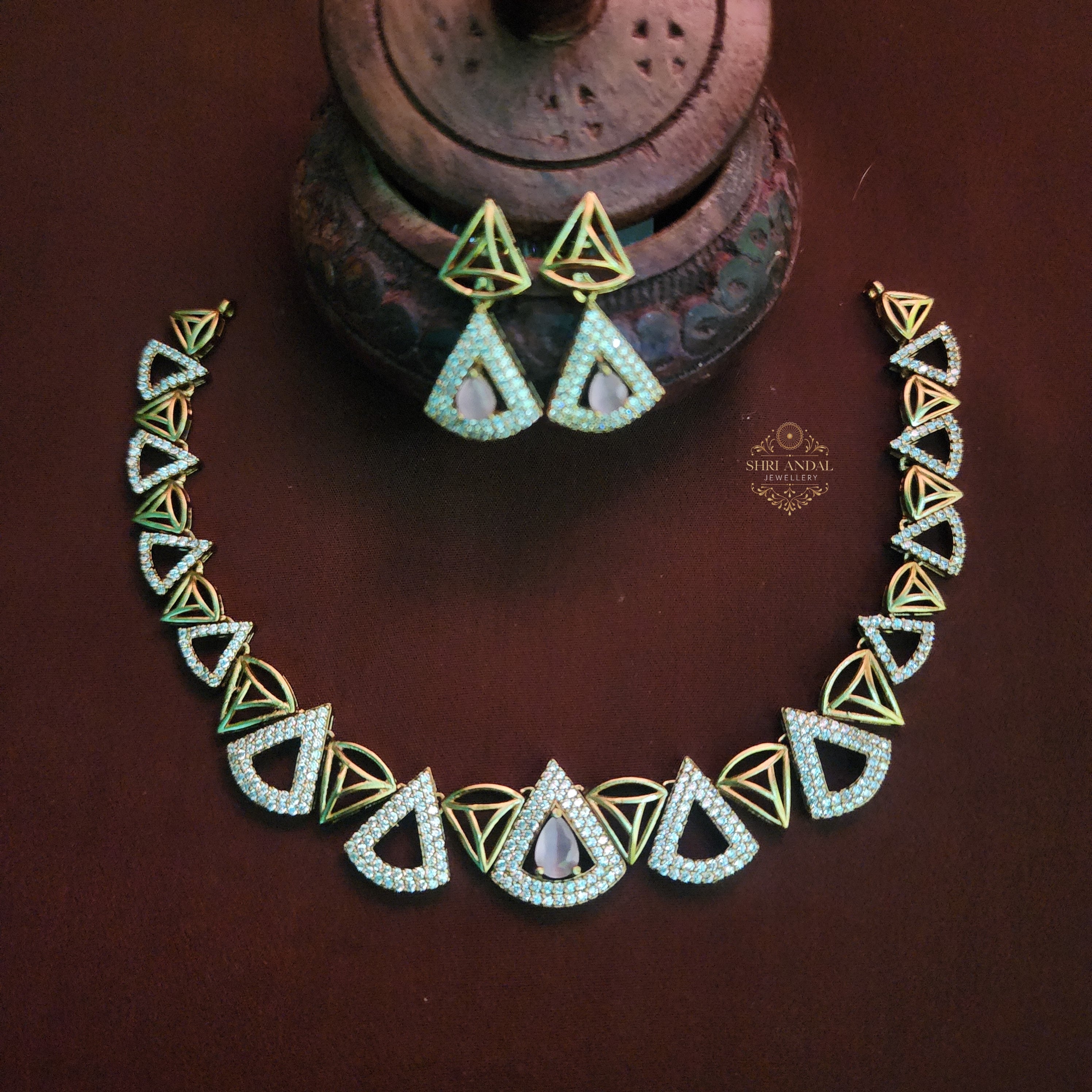 Pastel rose necklace