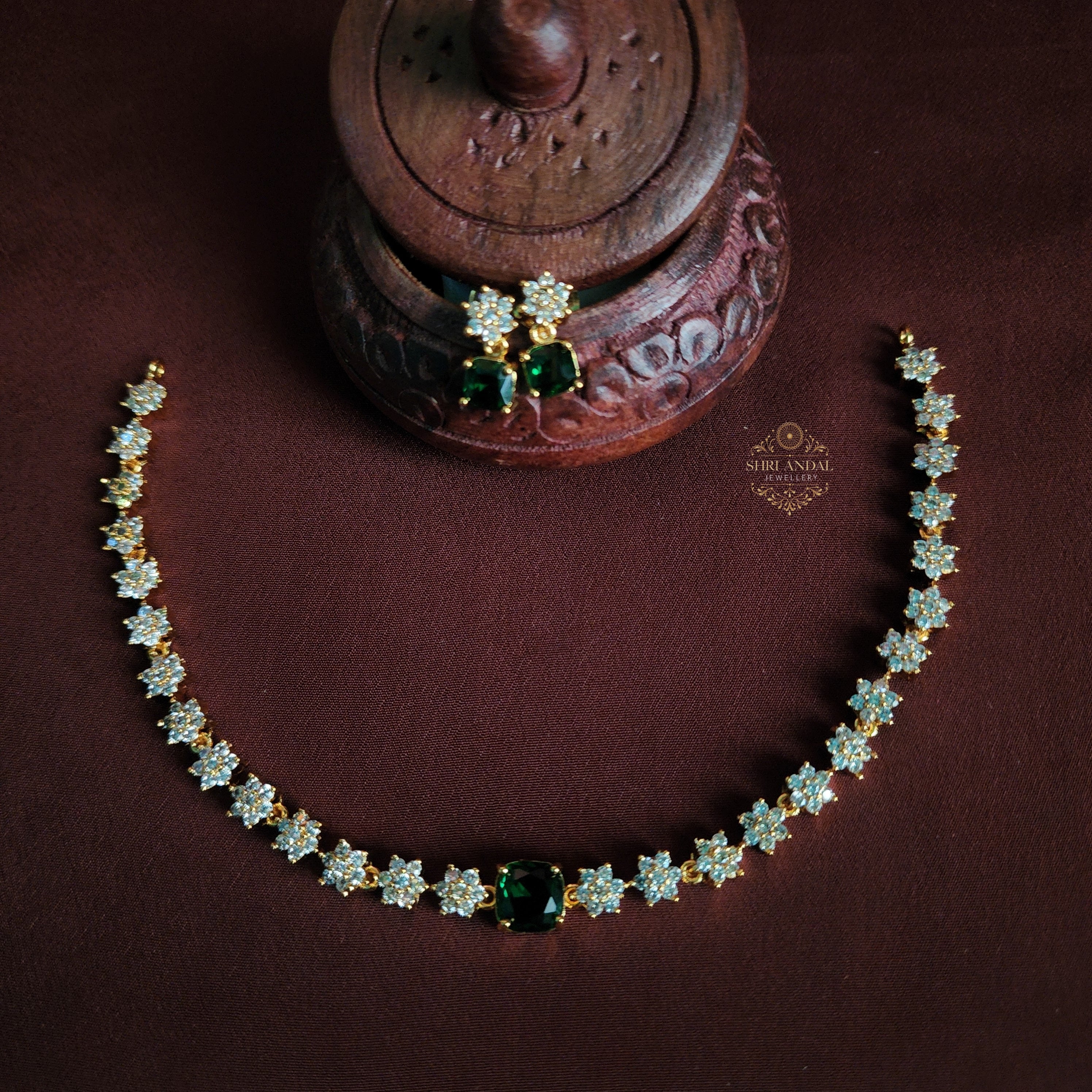 Green and white stone Necklace