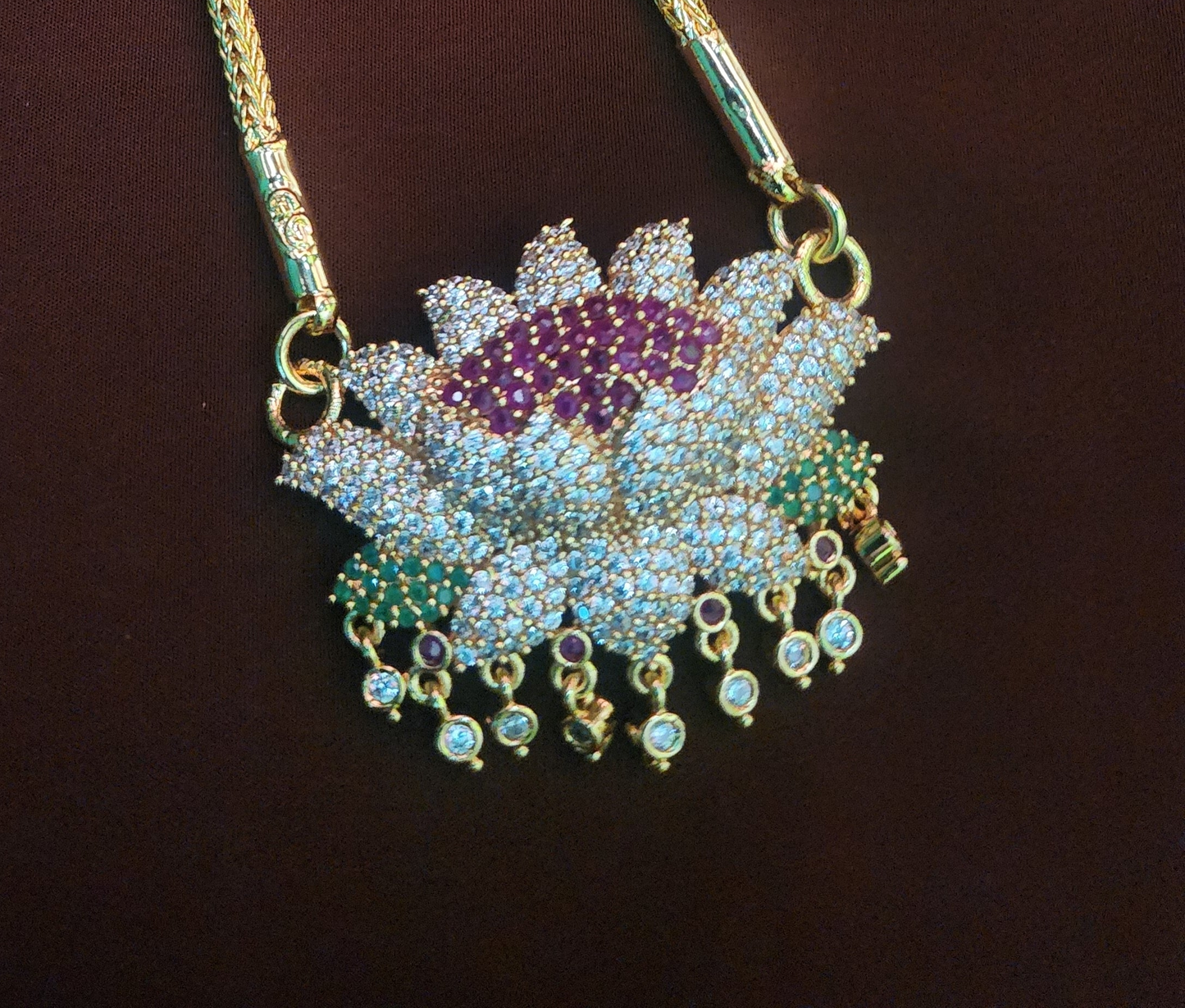 Lotus Dollar Chain Multi color