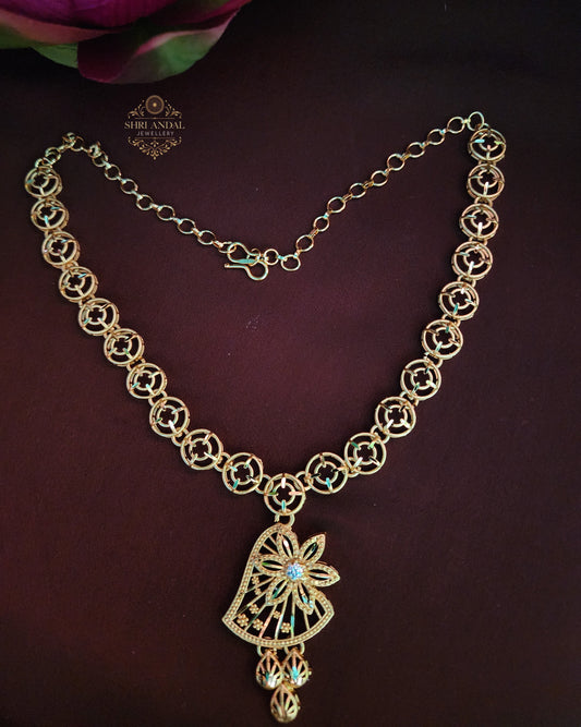 Gold look Forming Necklace