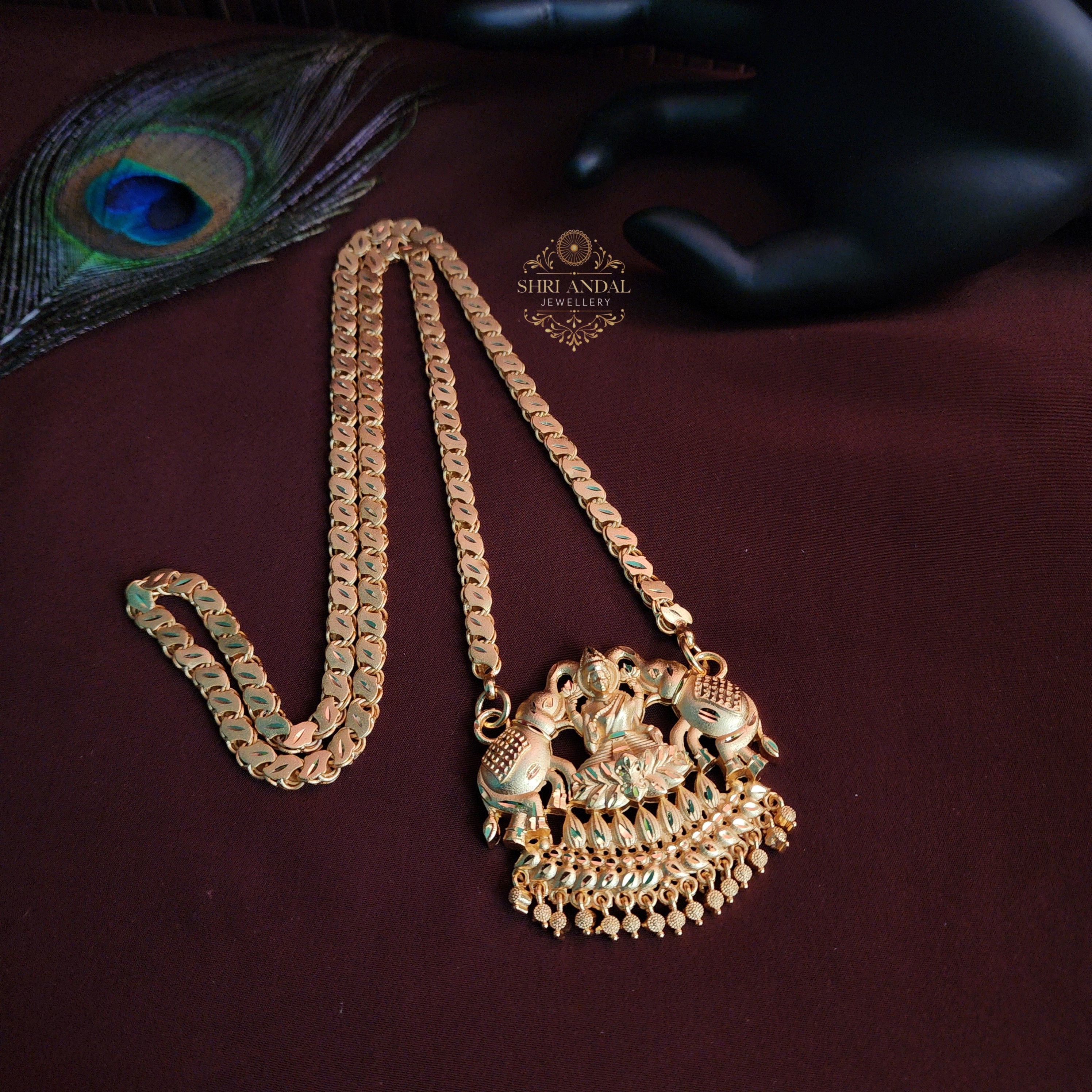 Gaja lakshmi Forming dollar chain