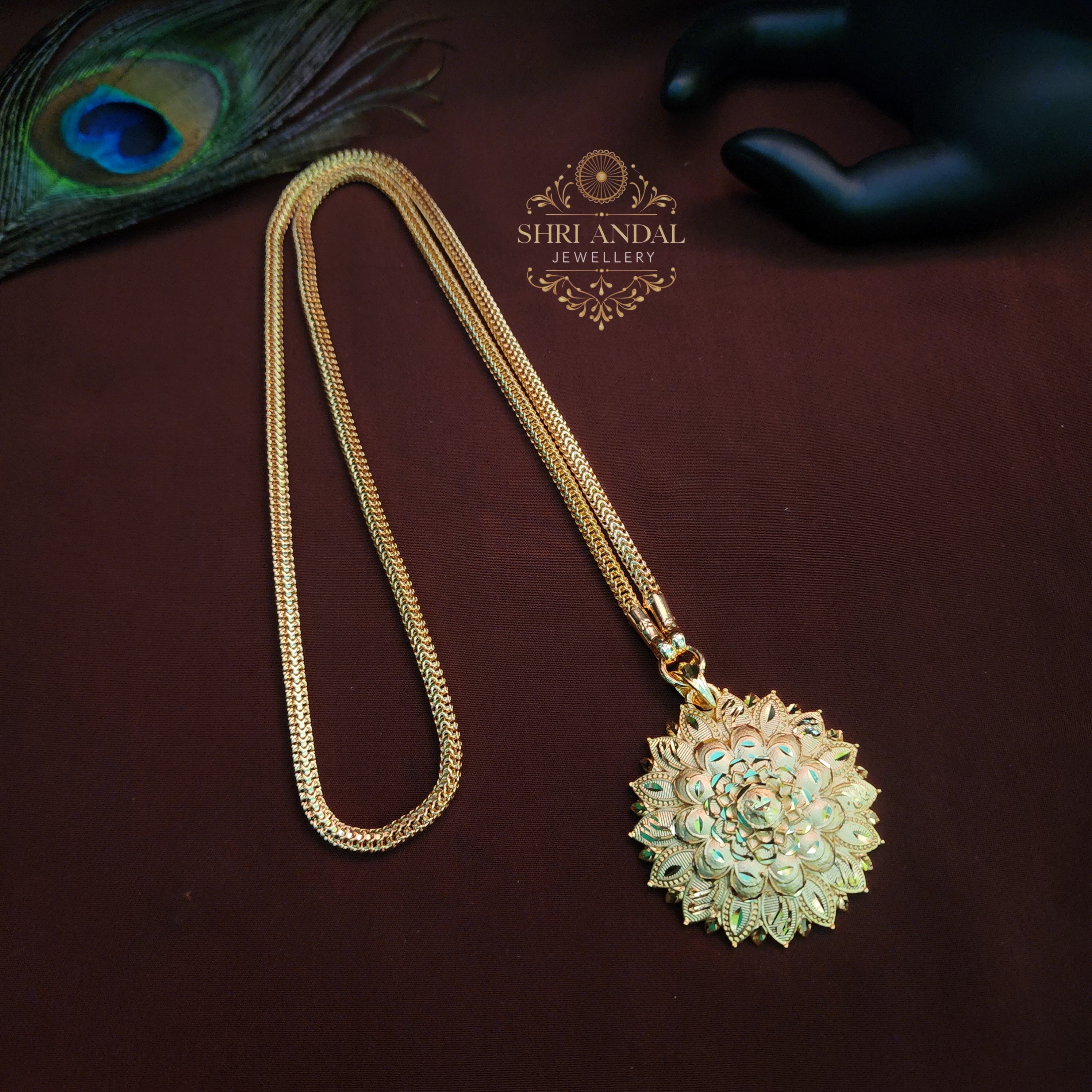 Flower Forming dollar chain