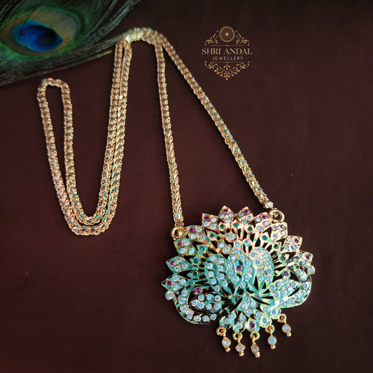 Peacock impon dollar chain