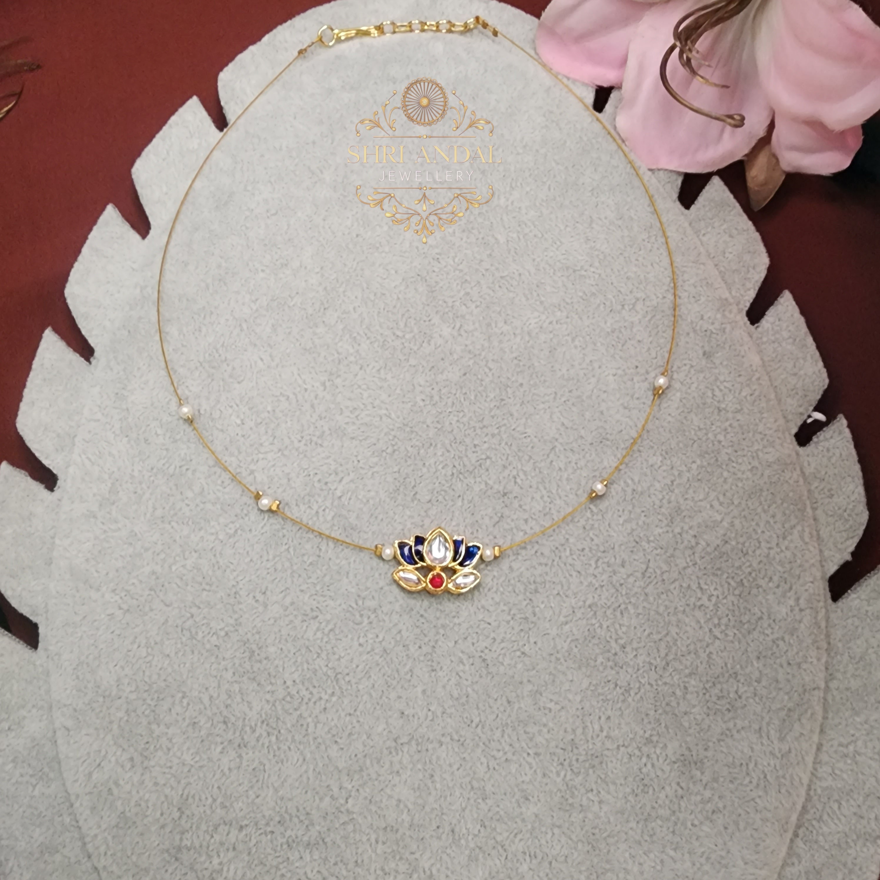 Blue lotus invisible Neck chain