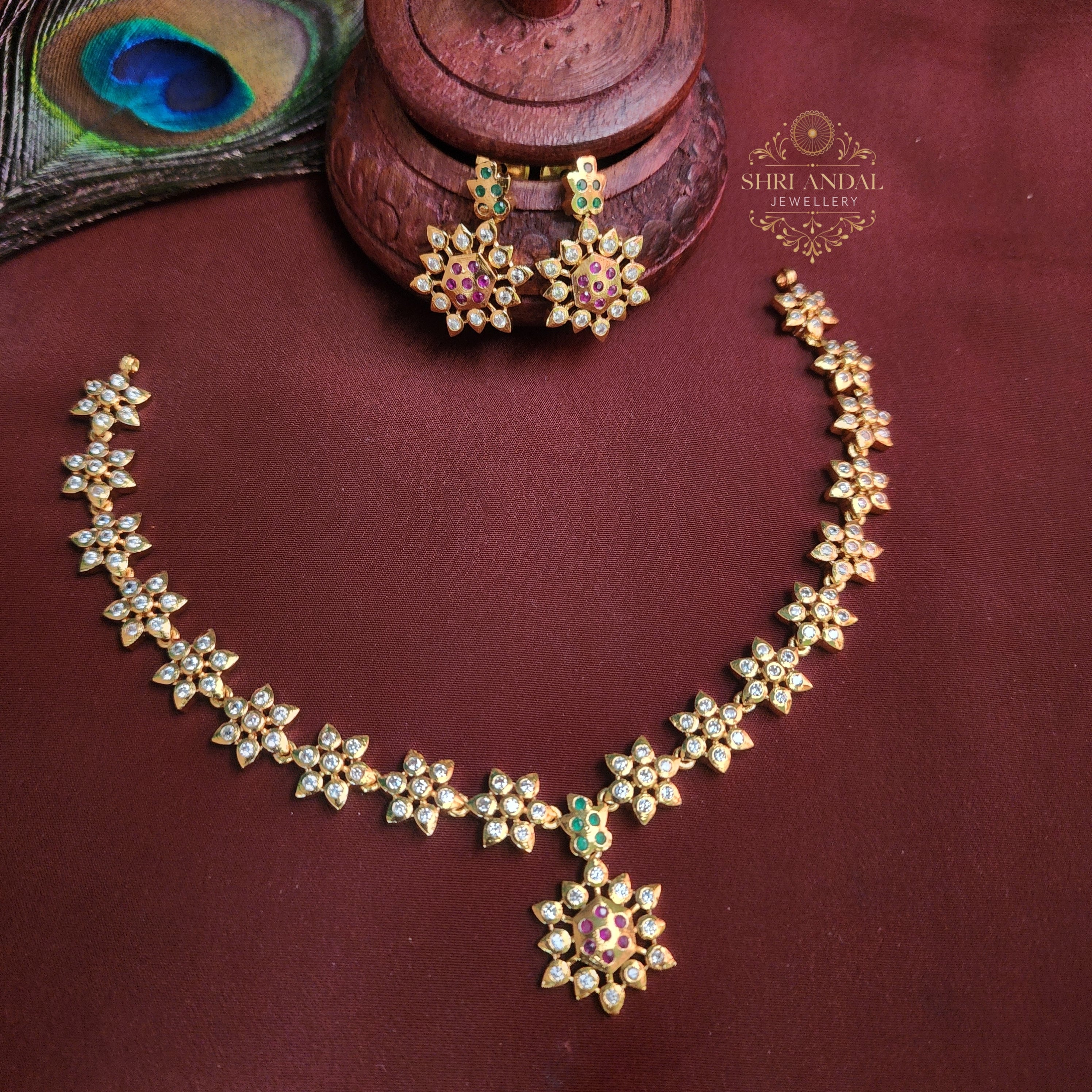 Dimond look Necklace