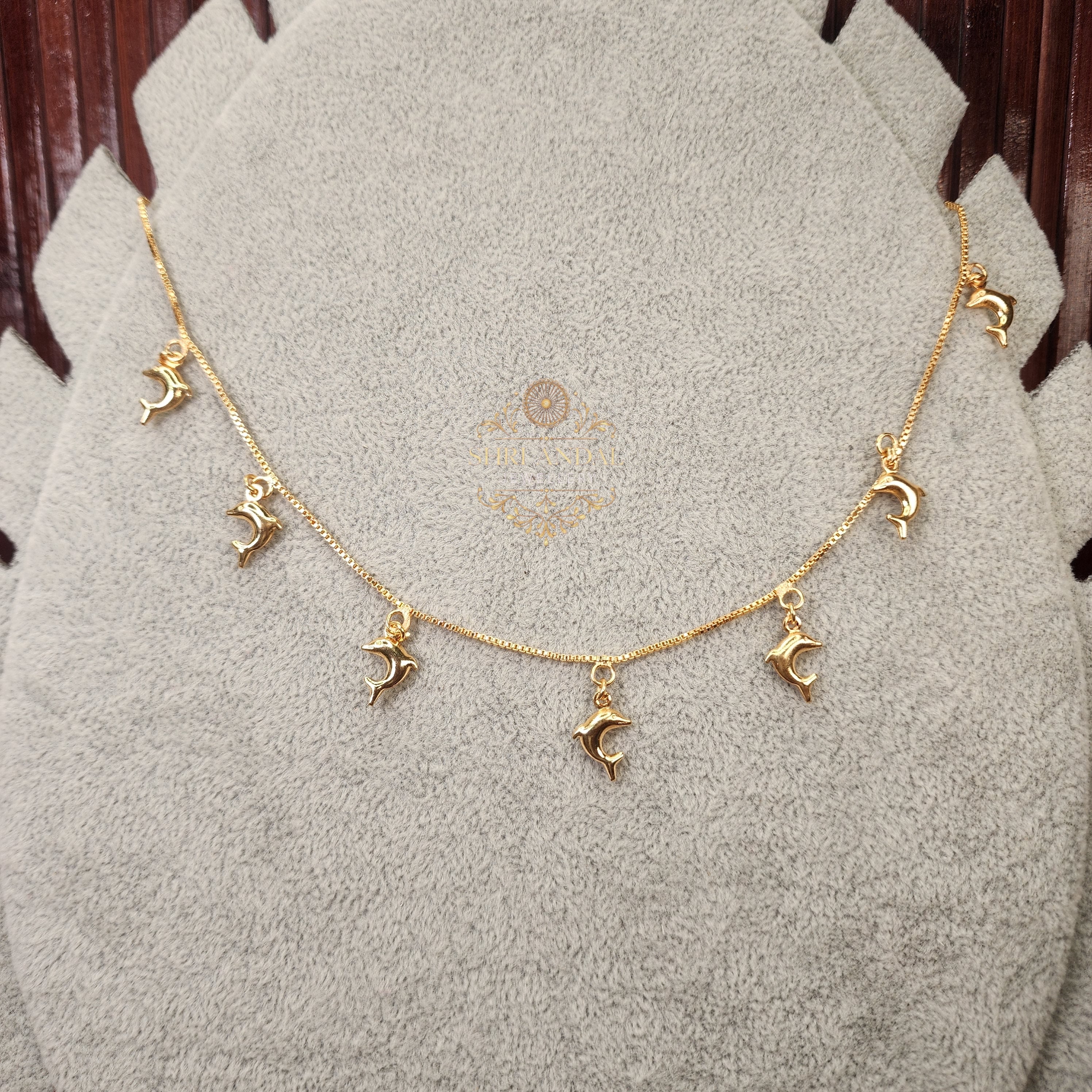 Dolphin Neck chain