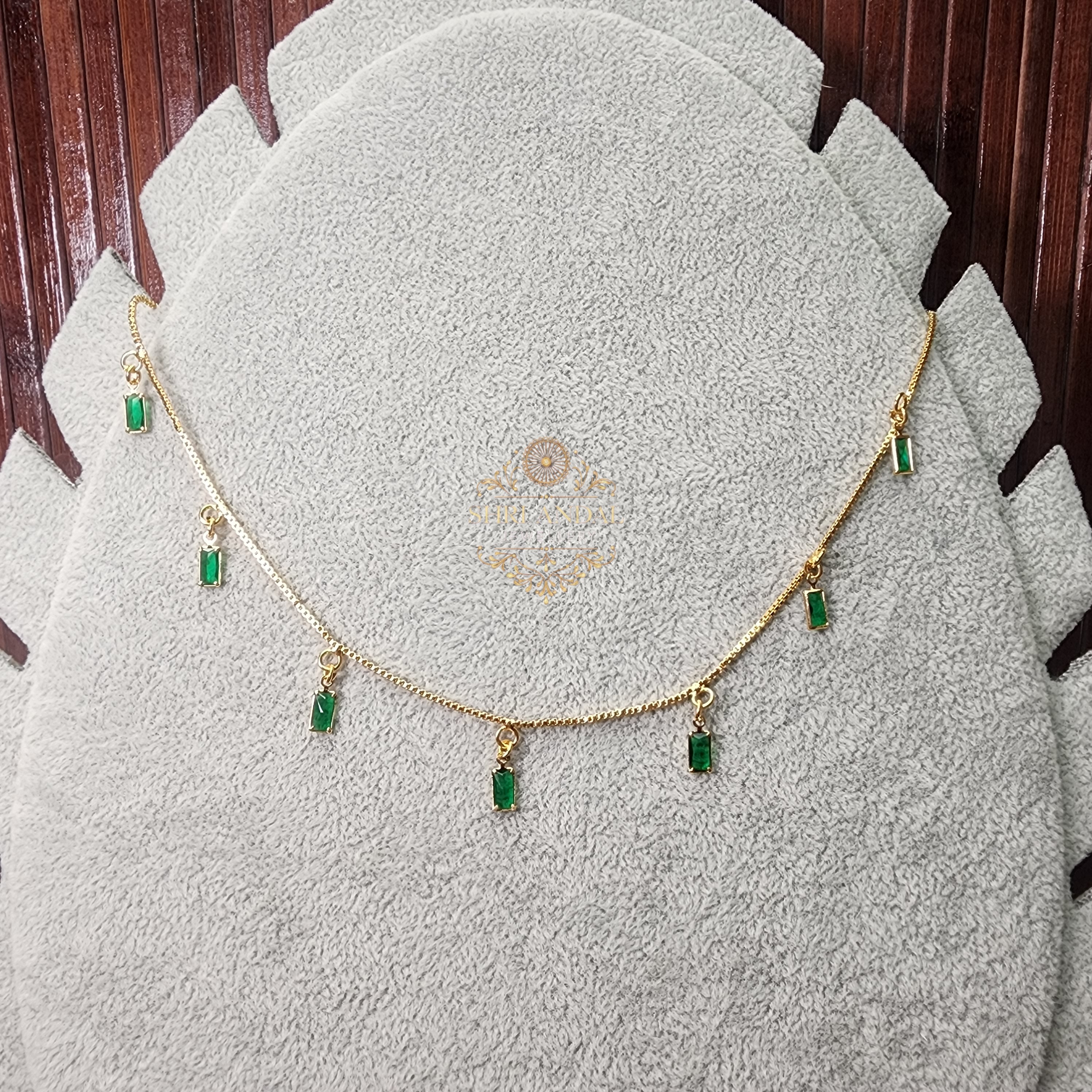Emerald stone Minimal Neck Chain