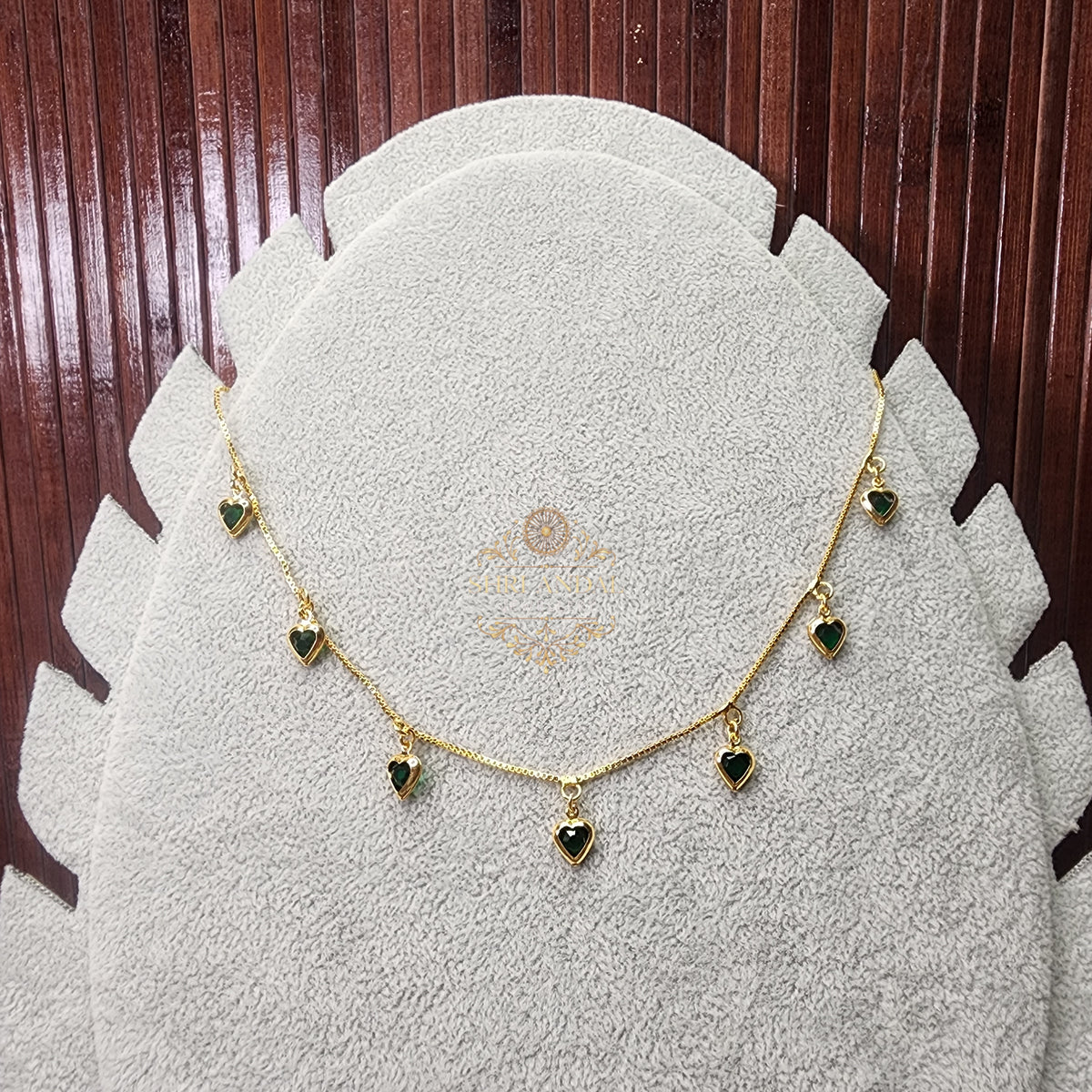 Emerald Heart Minimal Neck Chain– Shri Andal Jewellery