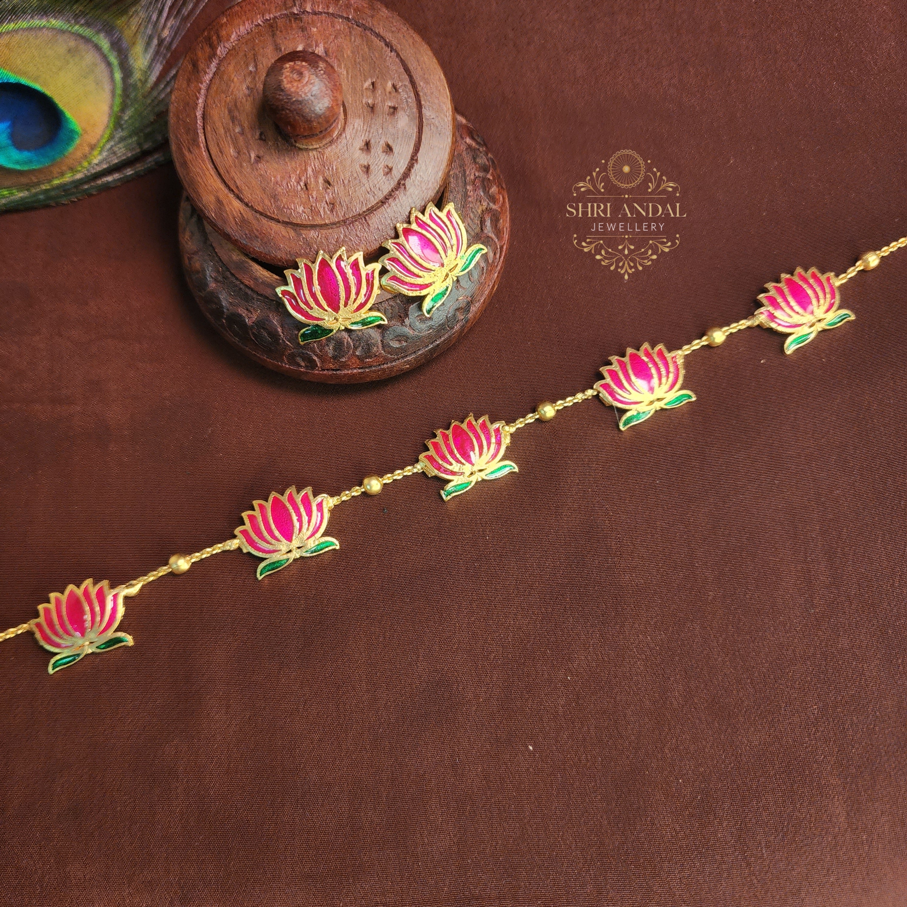 Antique Lotus Necklace