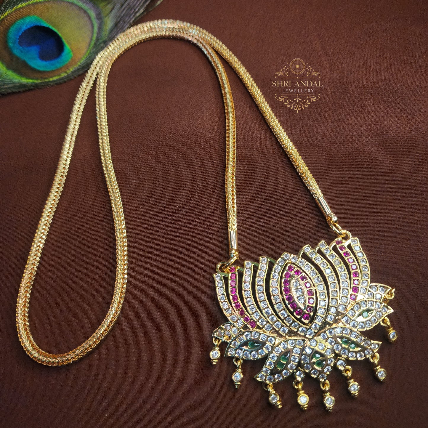 Lotus Dollar Chain 3