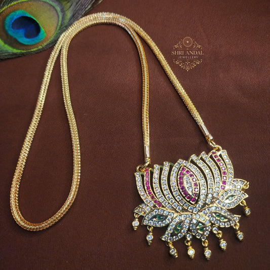 Lotus Dollar Chain 3