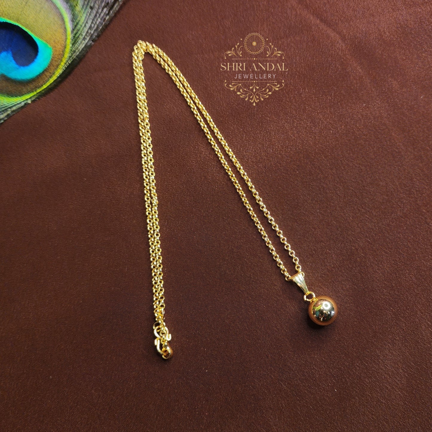 Gold Ball short chain