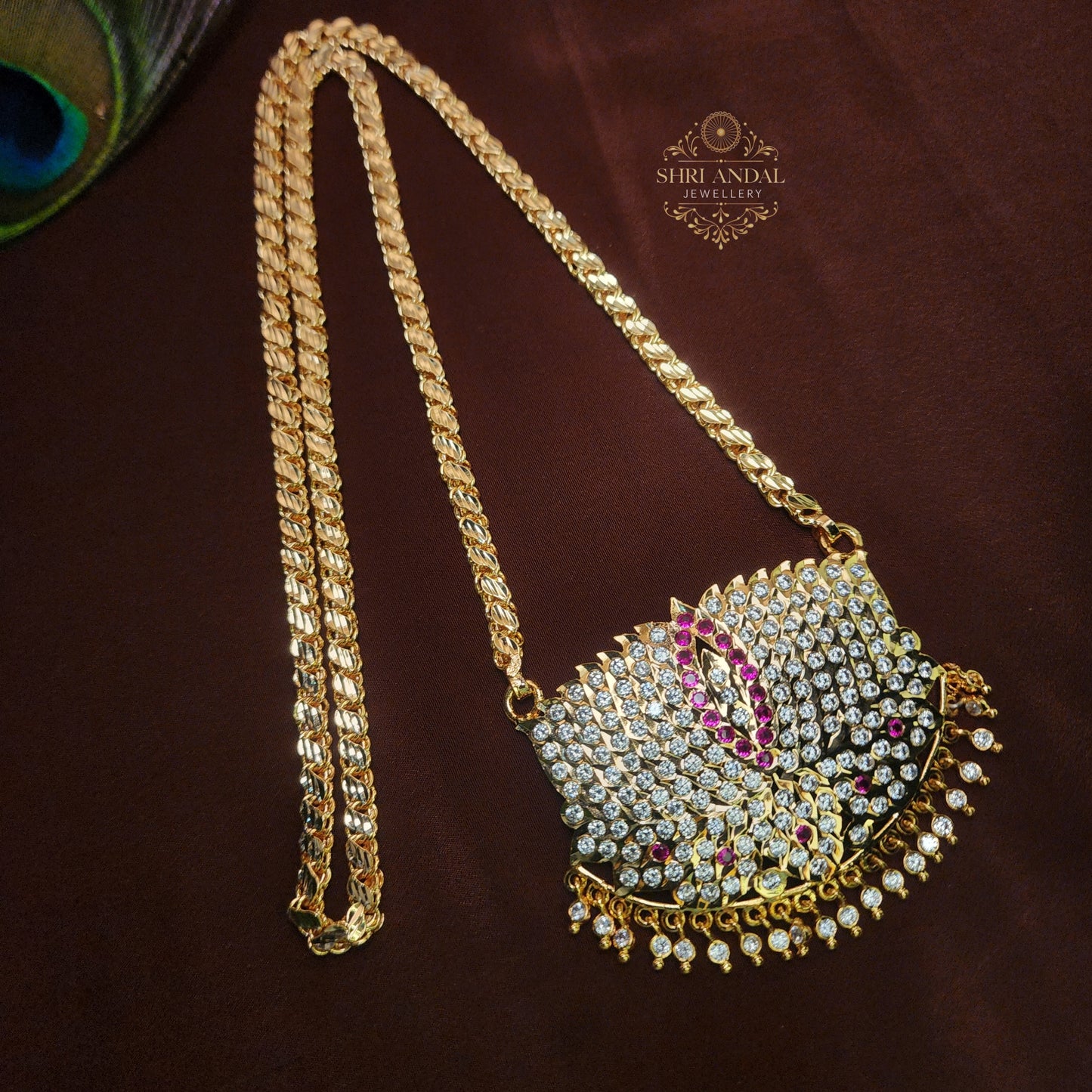 Lotus impon Dollar chain
