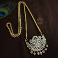 Peacock impon Dollar chain
