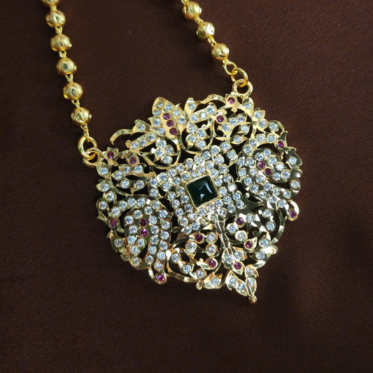 Queen Pendant with Ball Chain