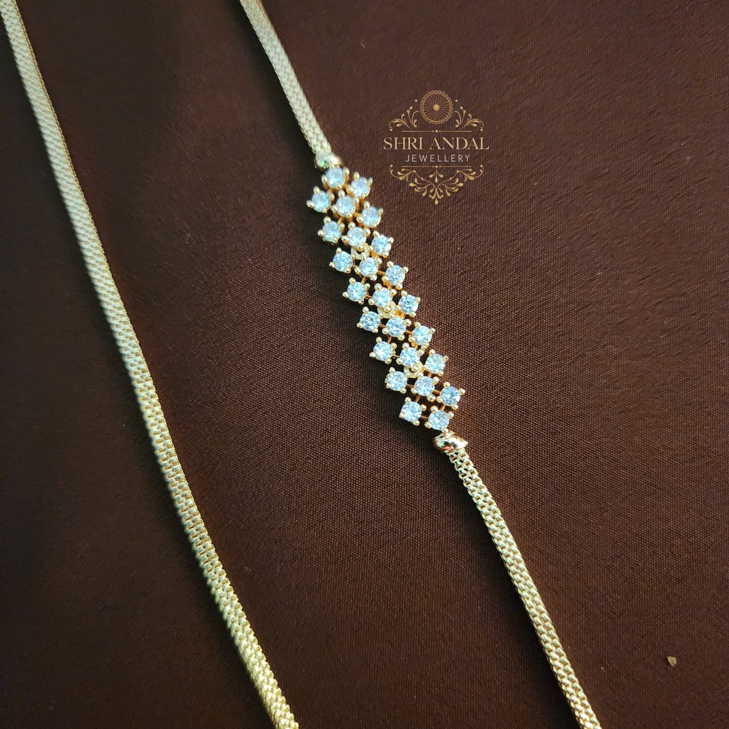 White stone Mogapu chain