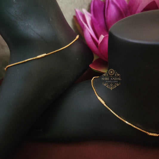 Minimal jewellery Anklet 2