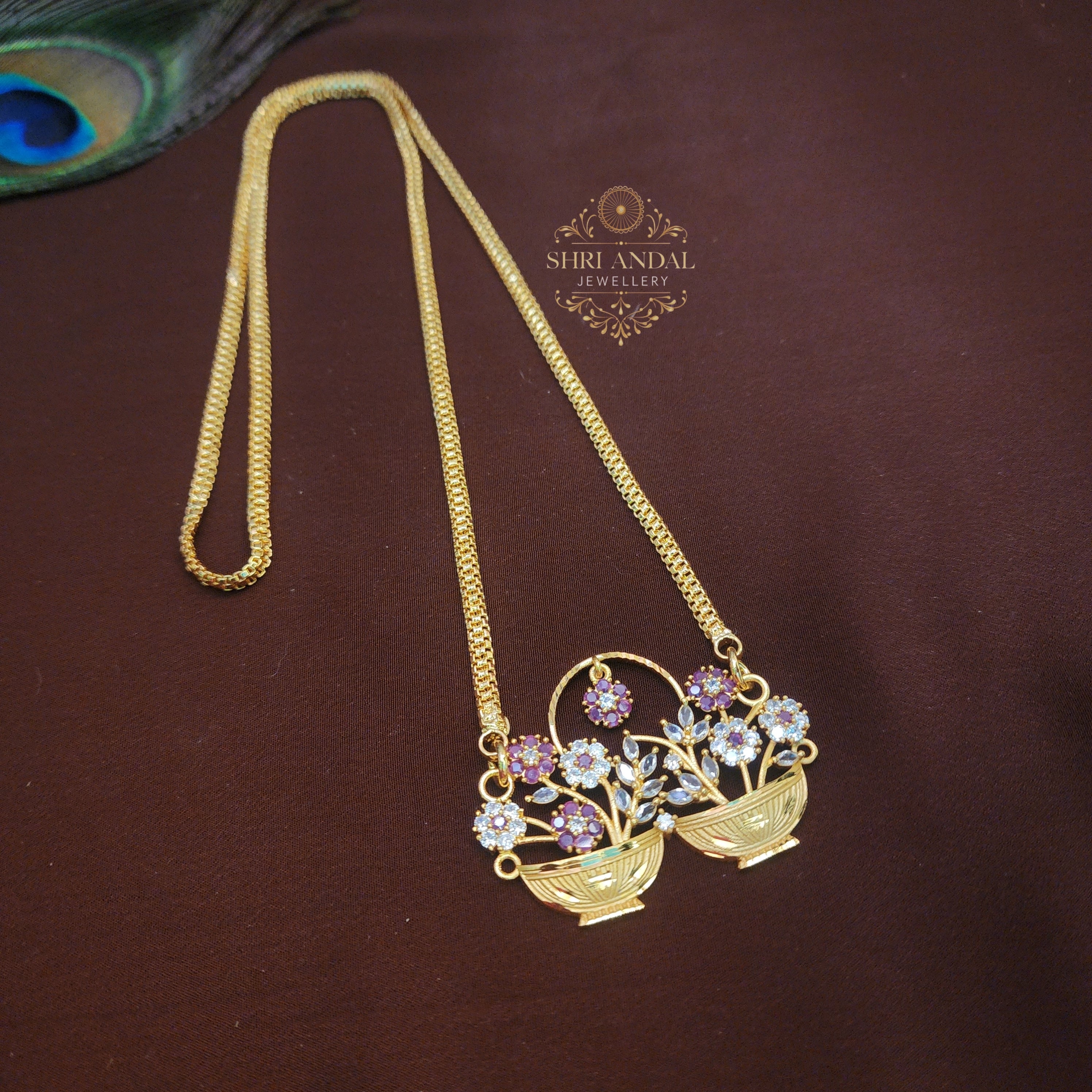 2 basket Dollar Chain Ruby white