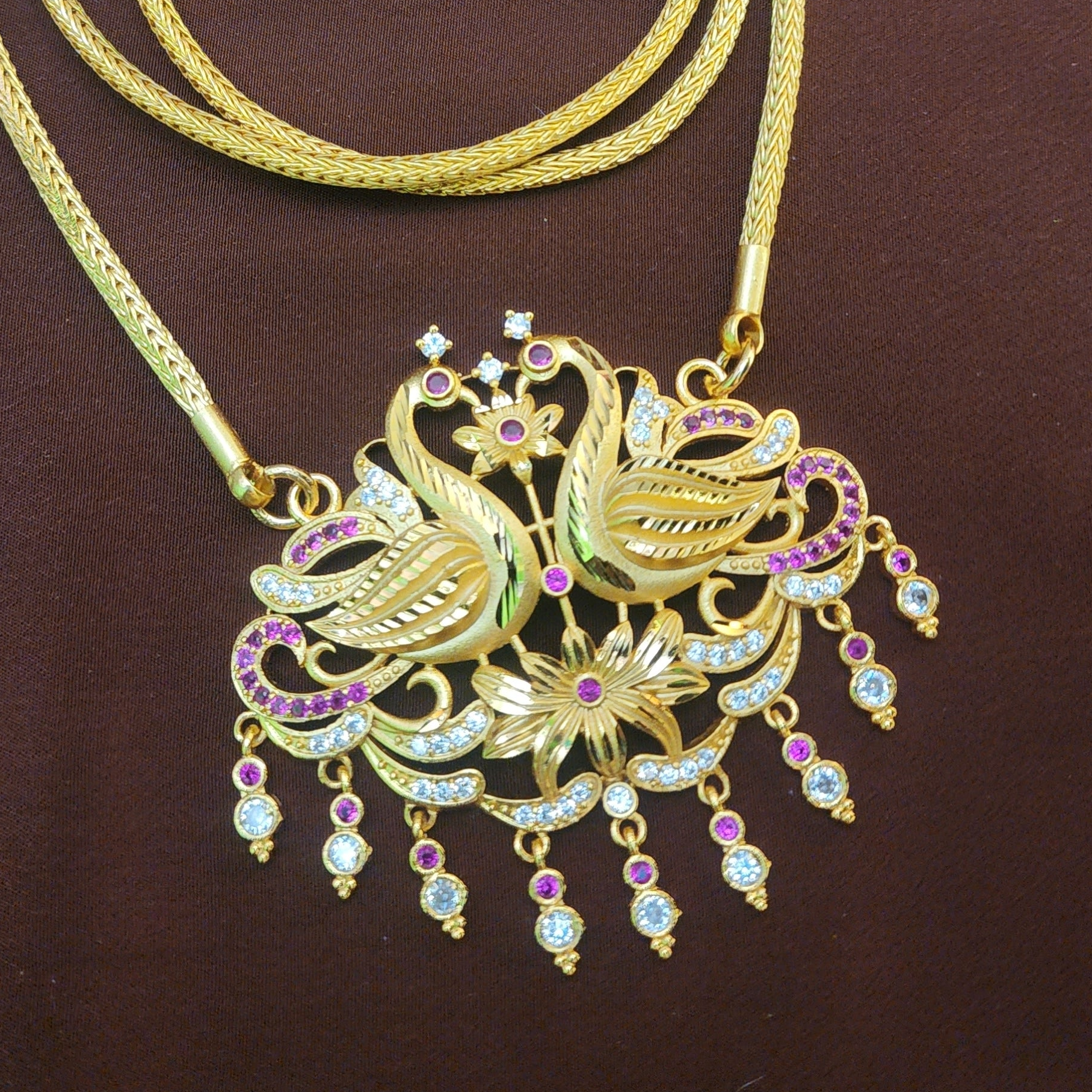 2 Peacock Dollar Chain