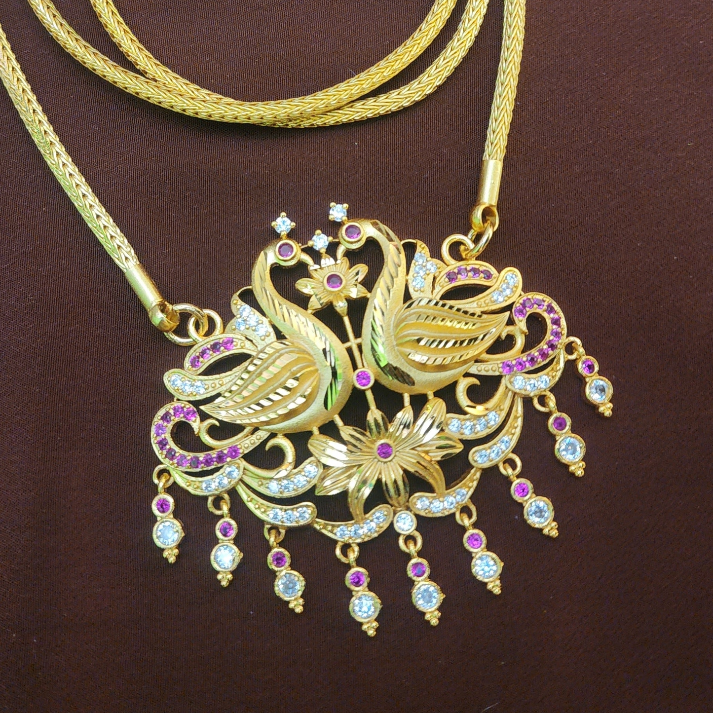 2 Peacock Dollar Chain
