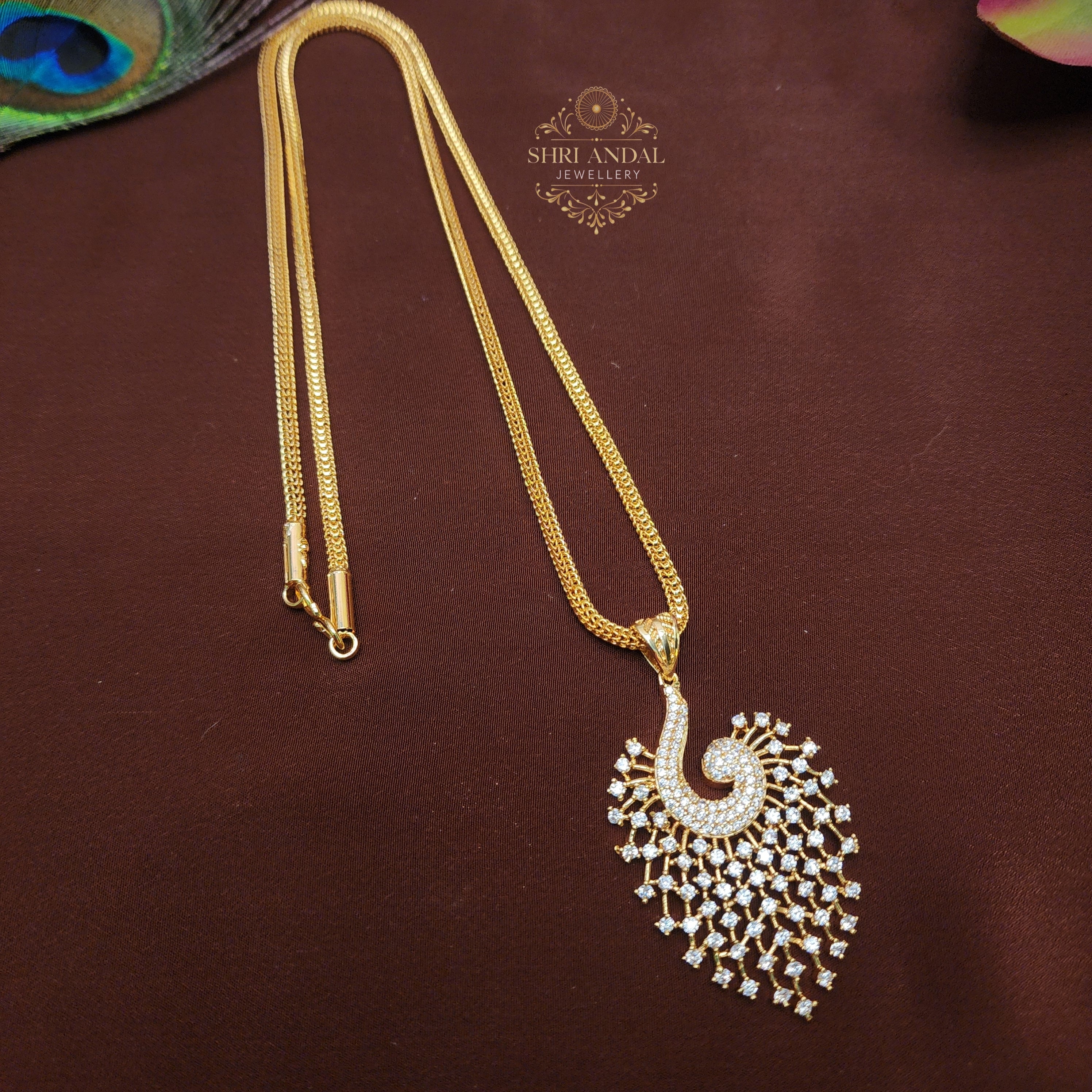 Peacock feather Dollar Chain