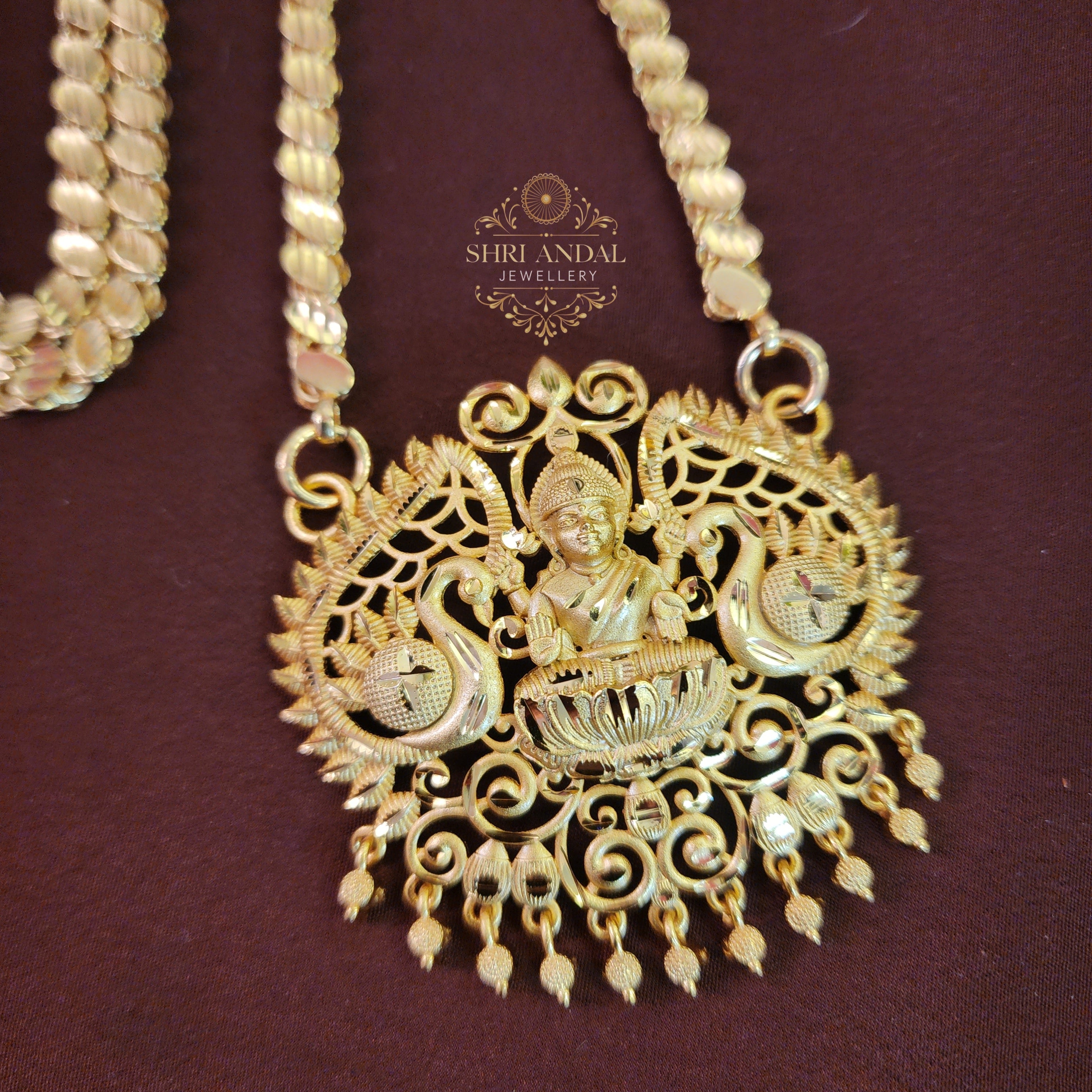 Gold look Forming Dollar Chain