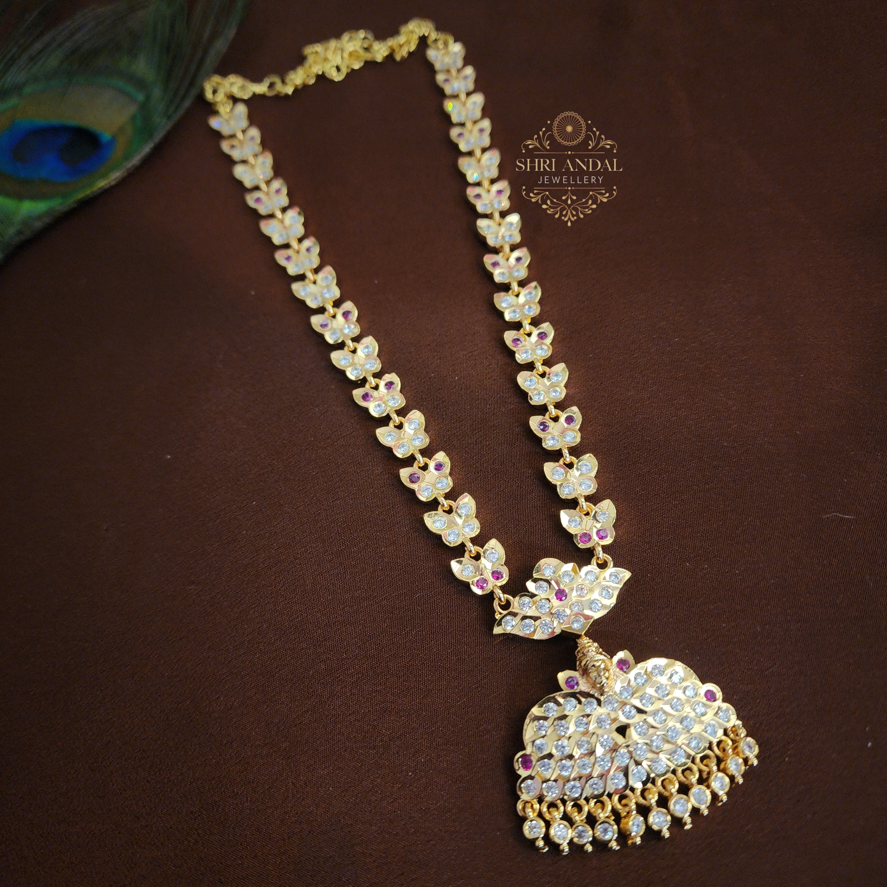 Lakshmi Ruby White Middle Haram