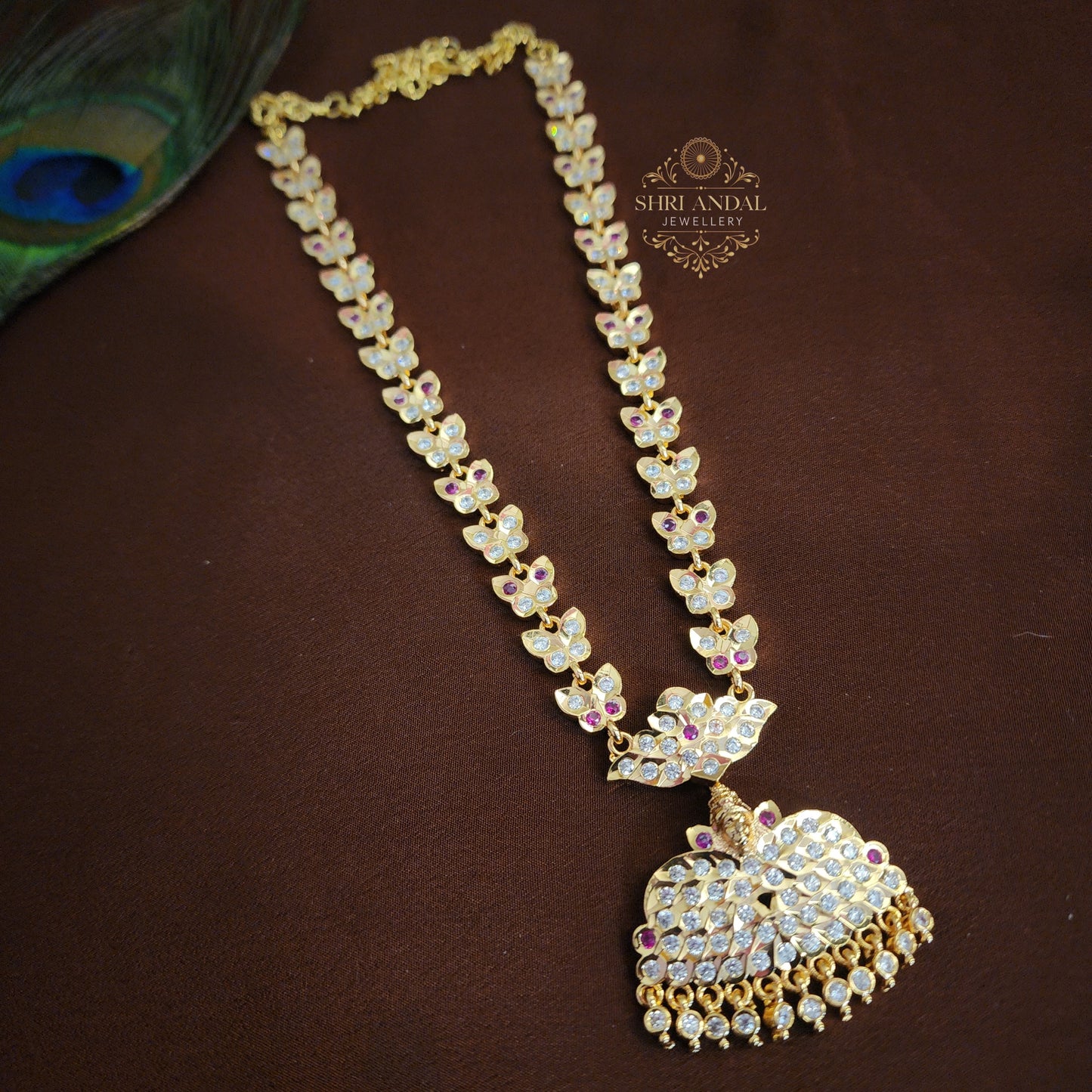 Lakshmi Ruby White Middle Haram