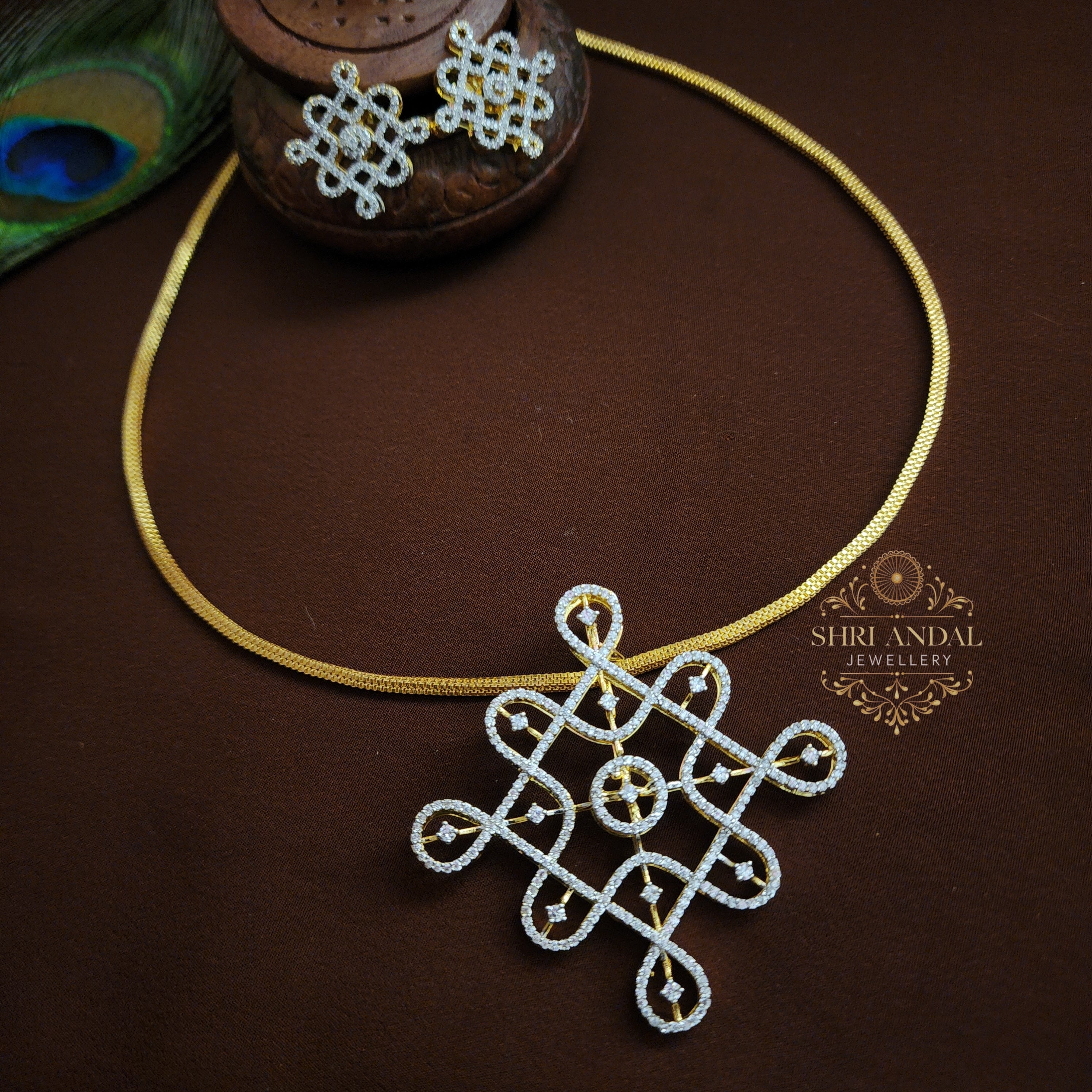 Dimond look kolam pendent 1