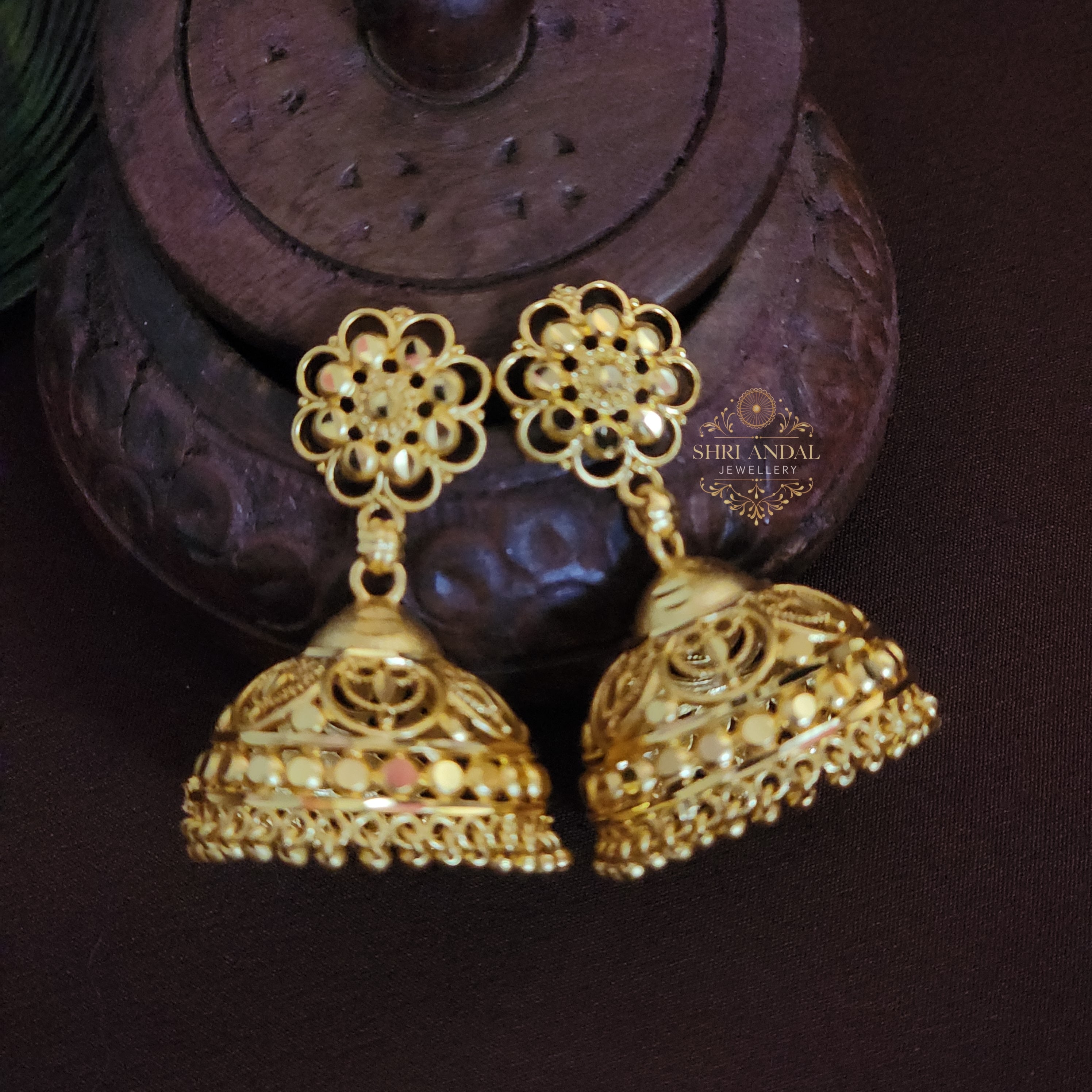 Gold look Jimikki