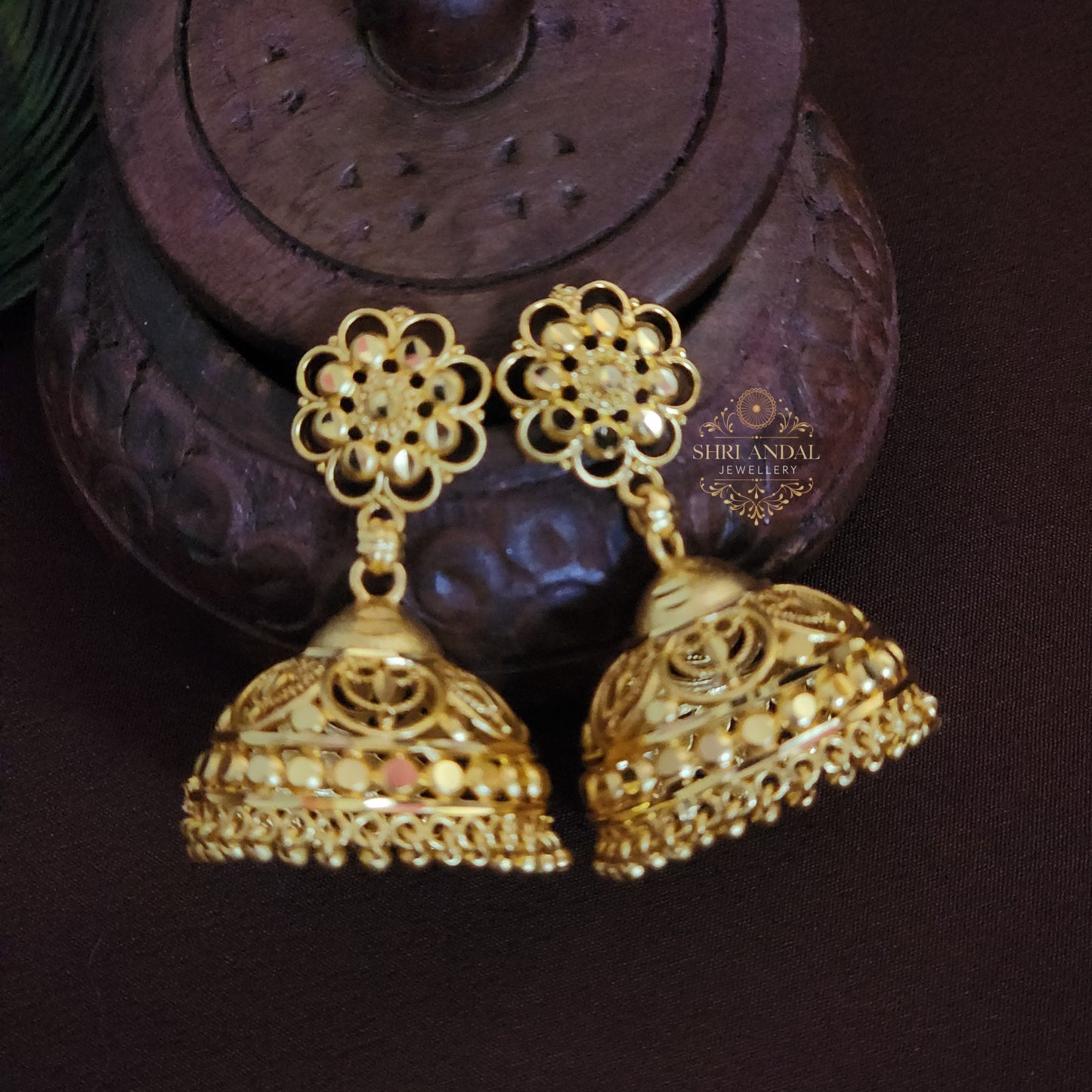 Gold look Jimikki
